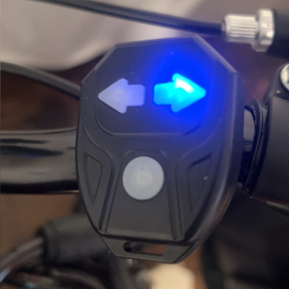 Black Bicycle Handlebar Turn Signal and taillight